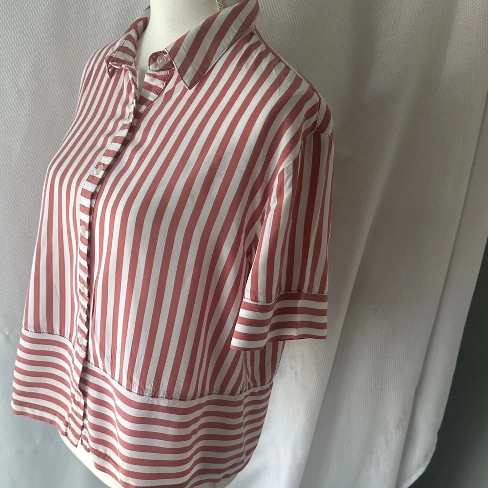 Jane + Delancey Red & White Striped Button-Down Cropped Shirt – Size M - Picture 3 of 8